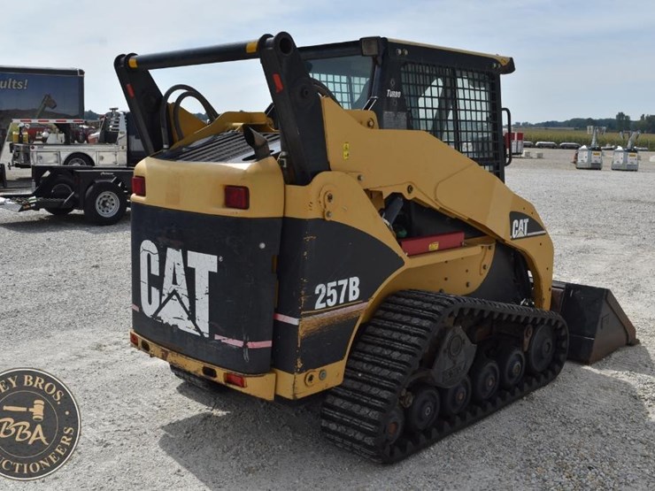 2004-caterpillar-257b-image-6