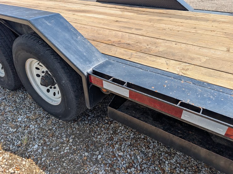 24’-tandem-axle-trailer-image-40