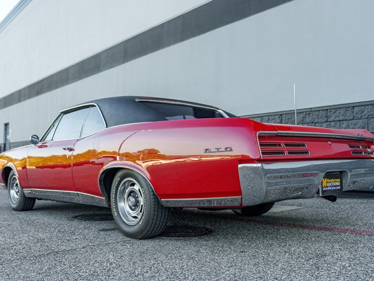 #1025-•-1967-pontiac-gto-image-7