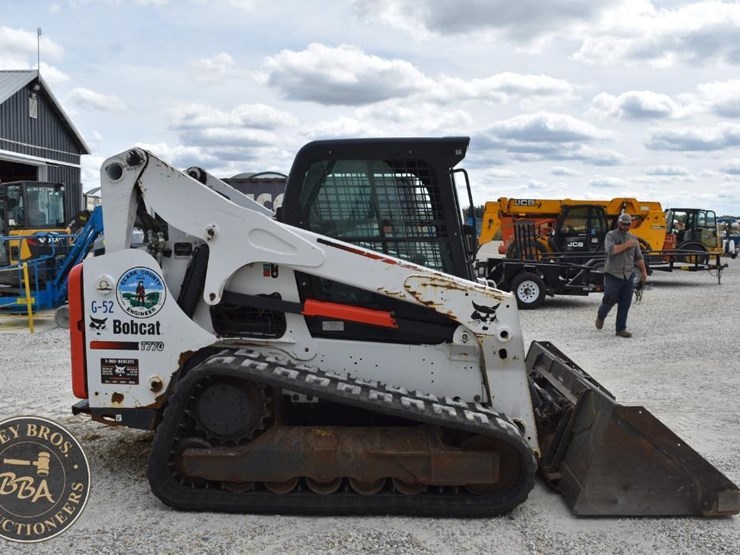 2016-bobcat-t770-image-8