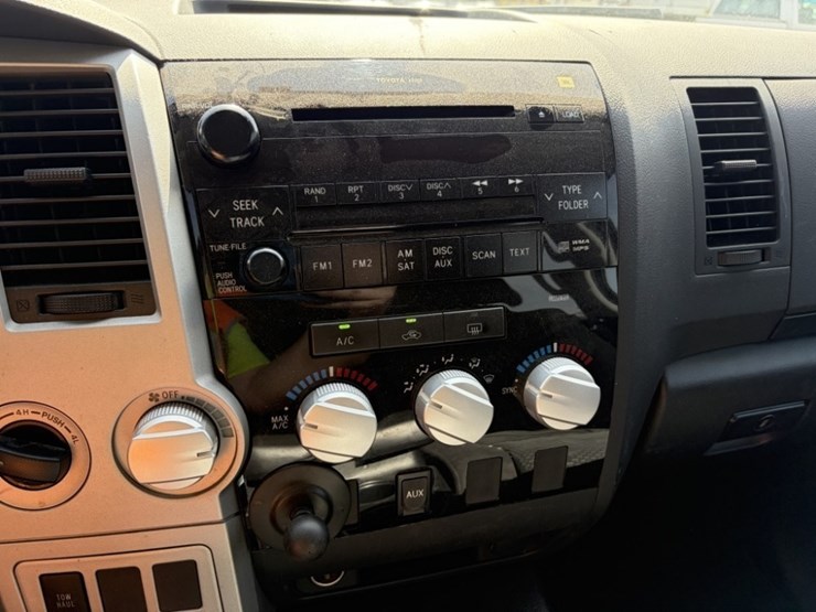 2008-toyota-tundra-image-33