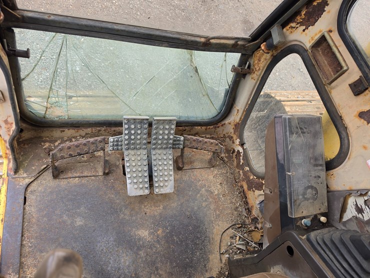 deere-490d-image-18