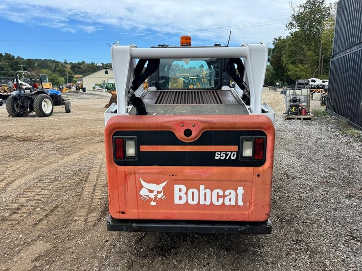 2015-bobcat-s570-image-5
