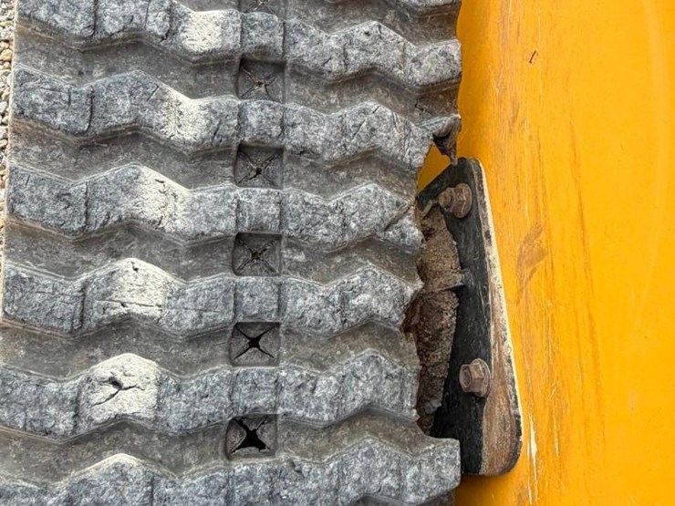 deere-333g-image-43