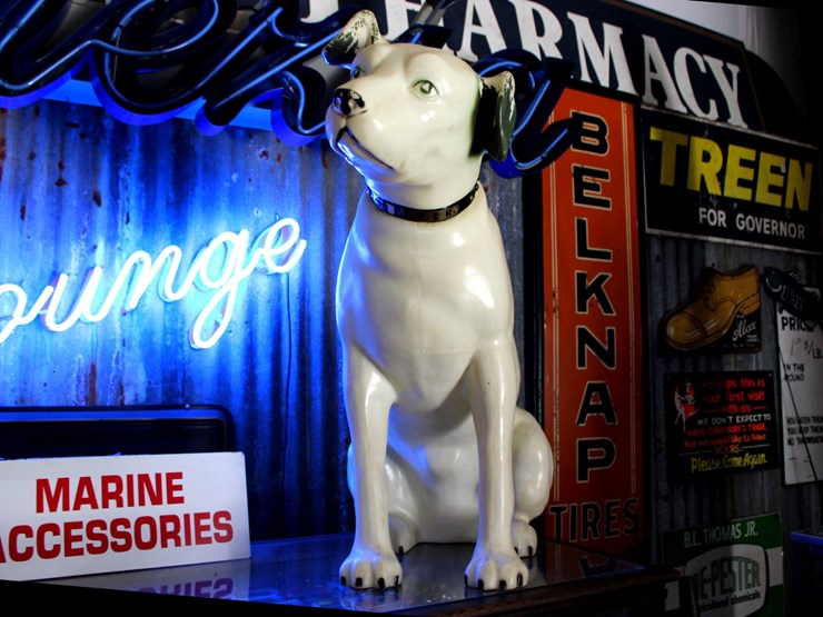 #1007-•-33"-rca-nipper-dog-advertising-statue-image-1