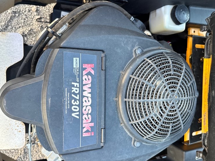 #17368-•-cubcadet-z-force-sx-zero-turn-mower-image-9