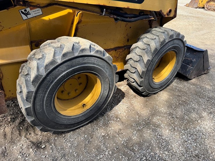 2004-john-deere-280-image-15