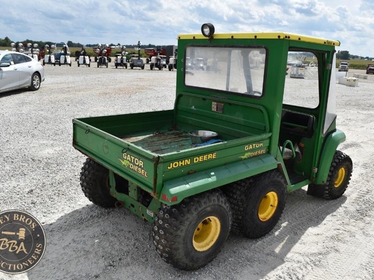 john-deere-gator-image-6