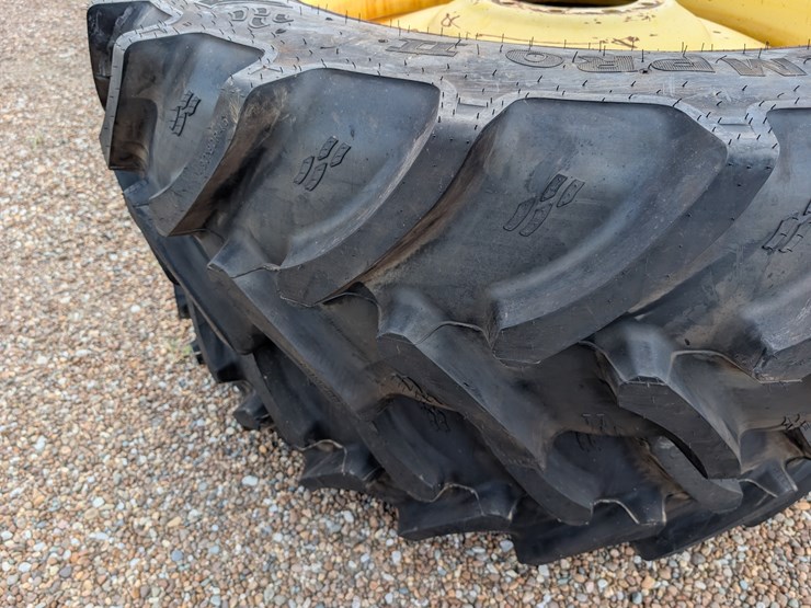 2015-john-deere-6175r-image-104