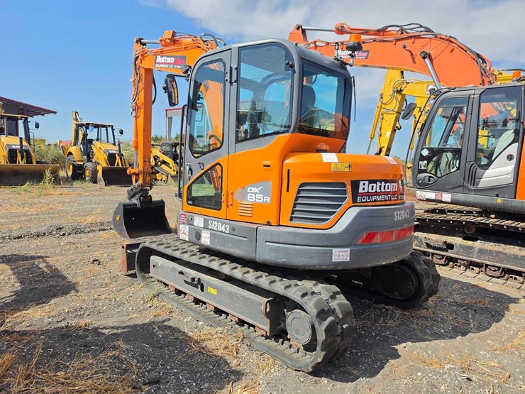 2023-doosan-dx85r-3-image-6