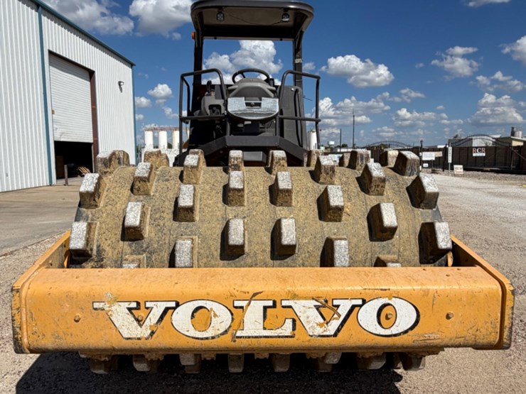 2015-volvo-sd115-image-2