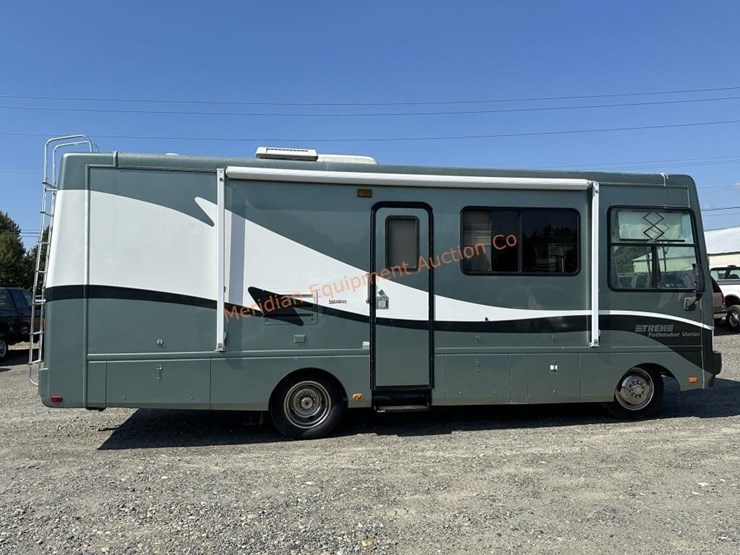 1999-safari-trek-24'-motorhome-image-8