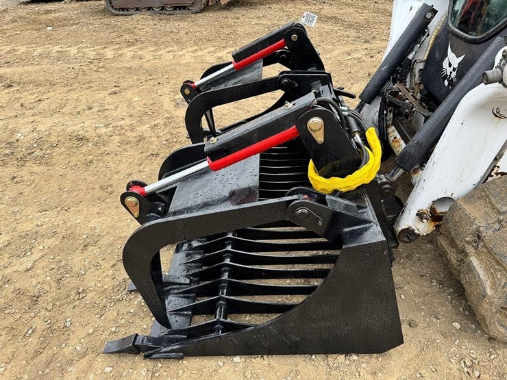 wildcat-72"-heavy-duty-skid-steer-skeleton-grapple-w/-teeth-image-5