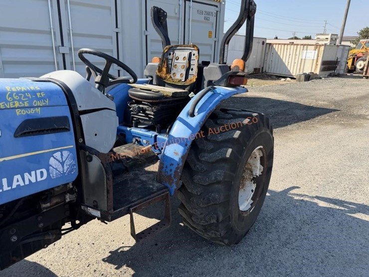 new-holland-boomer-50-image-12