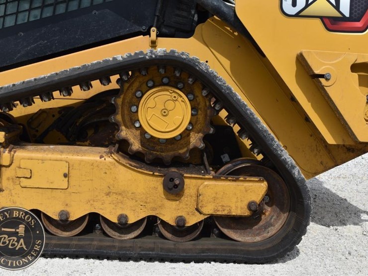 2022-caterpillar-289d3-image-31