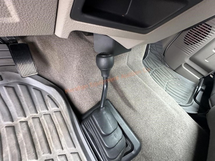 2010-ford-f250-image-42