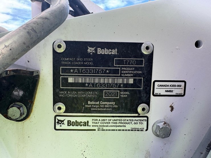 2021-bobcat-t770-image-29