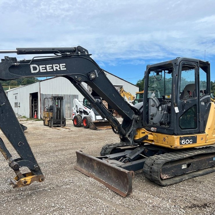 2018 DEERE 60G