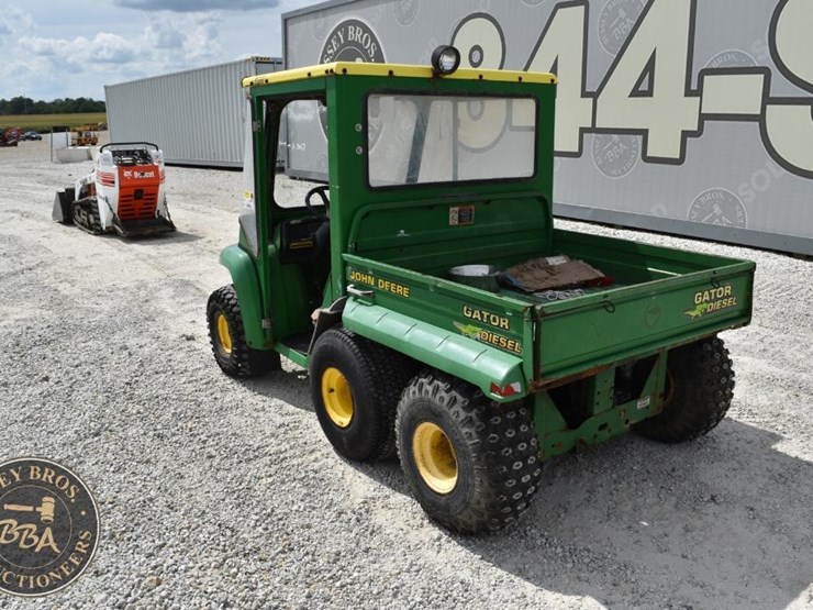 john-deere-gator-image-4