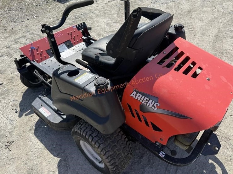 ariens-zoom-1640-zero-lawn-mower--non-operable-image-22