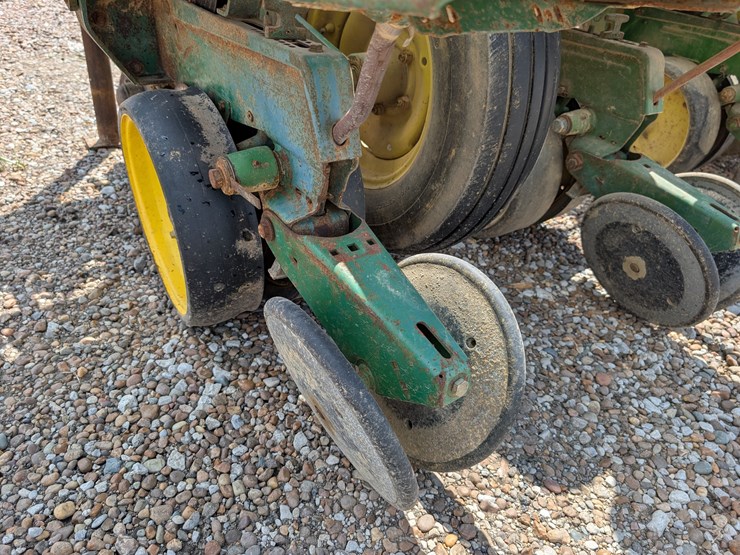 john-deere-7100-image-20