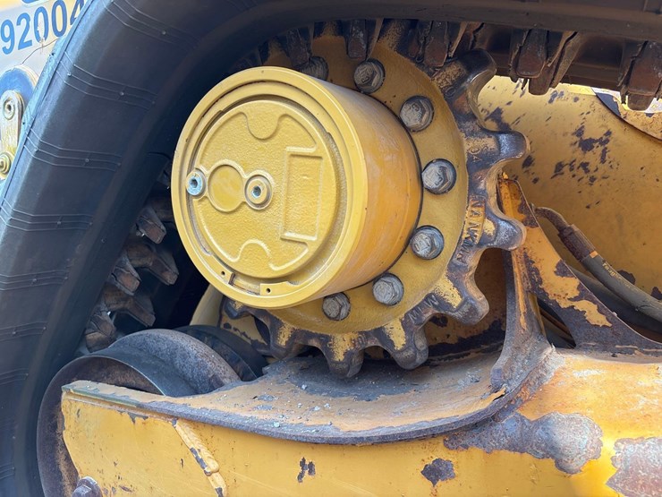2022-caterpillar-259d3-image-9