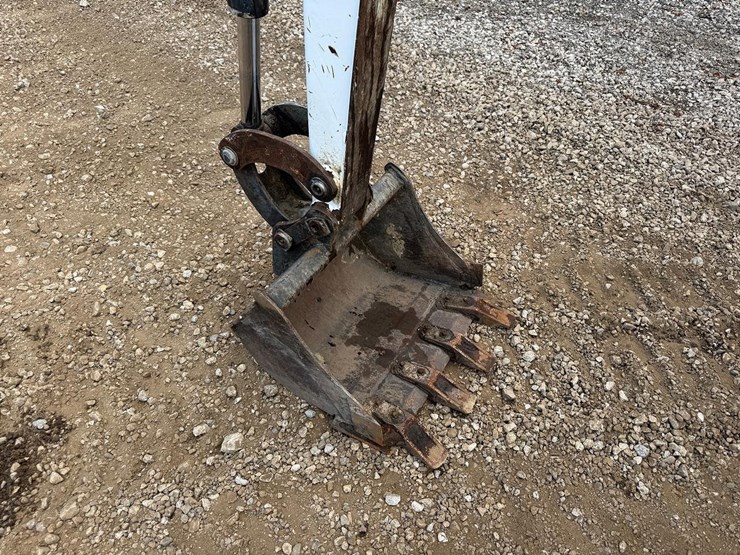 2023-bobcat-e20-image-10