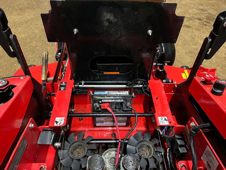 2019-gravely-proturn-60-image-14