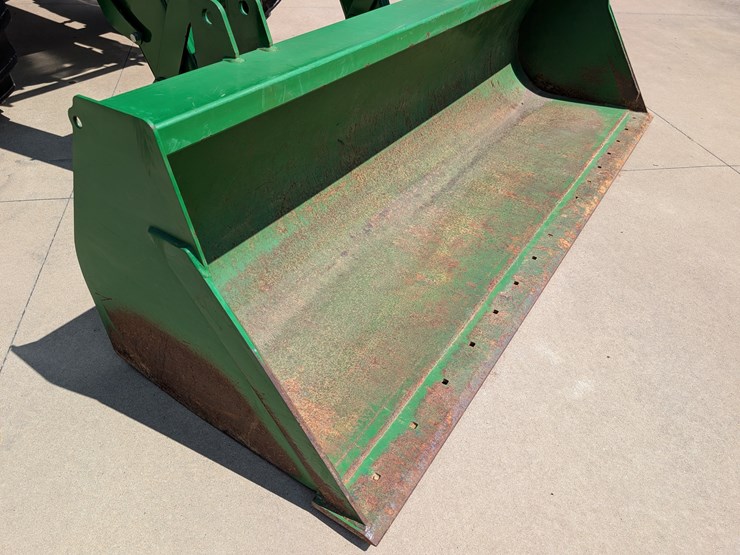 2015-john-deere-6175r-image-64
