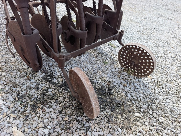 van-brunt-drill-image-14