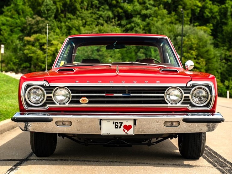 #1057-•-1967-plymouth-gtx-hemi-image-2