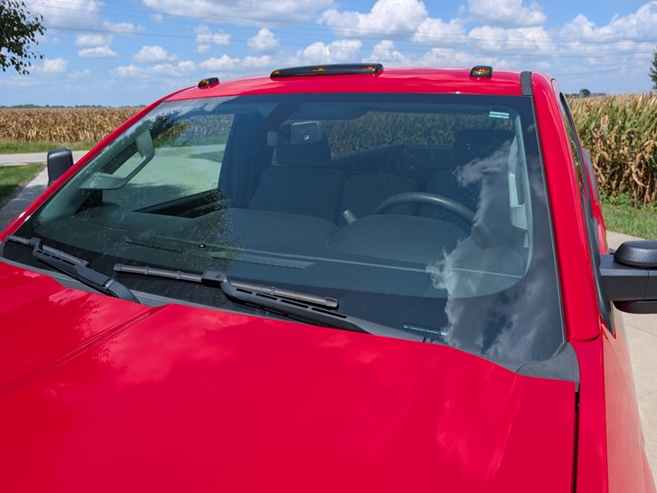 2018-chevrolet-2500hd-image-15