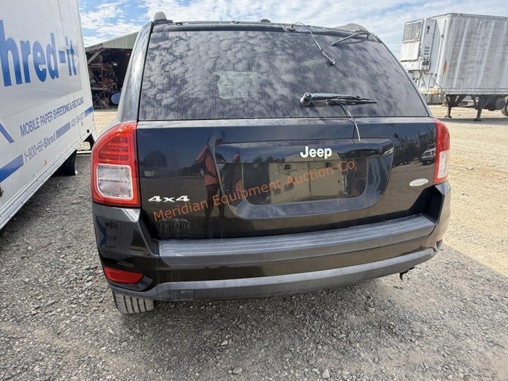 2013-jeep-compass-latitude-image-5