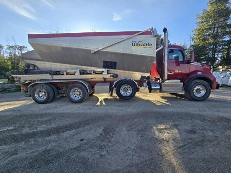2016-kenworth-t880-image-3