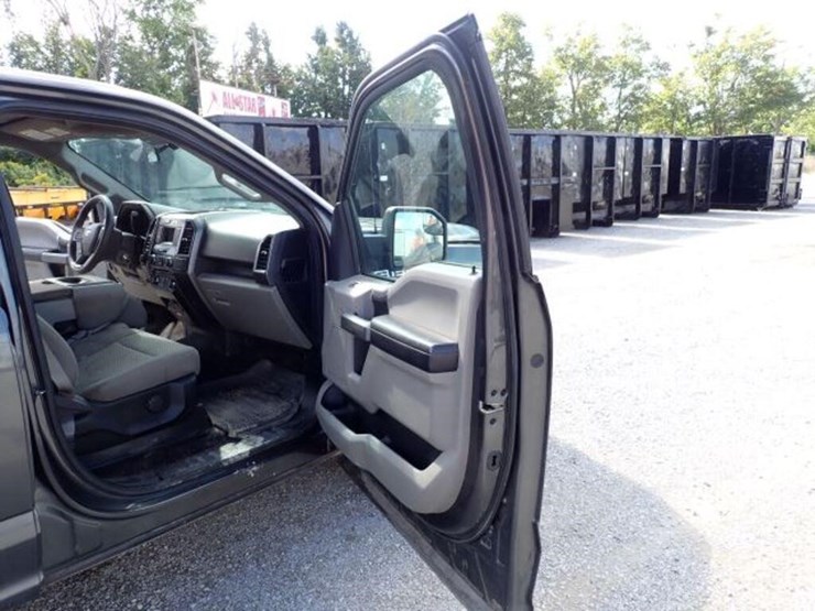 2018-ford-f150-xlt-image-45