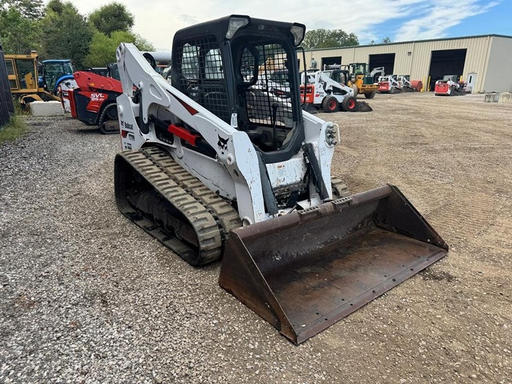 2021-bobcat-t770-image-8