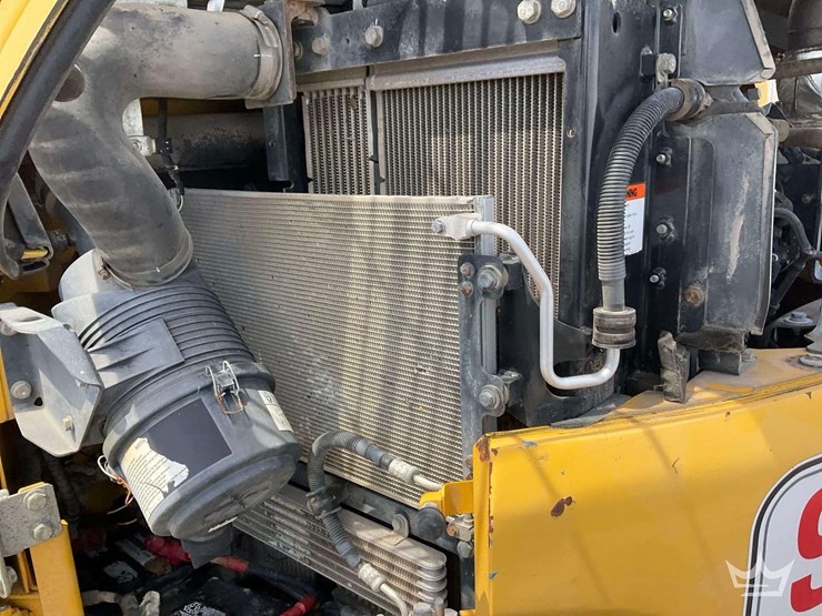 2018-komatsu-pc88mr-image-7