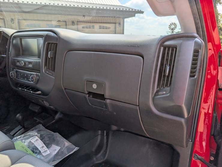 2018-chevrolet-2500hd-image-105