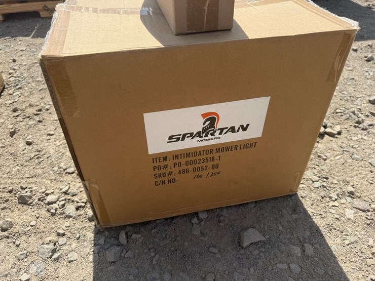 #10509-•-lot-of-(2)-boxes-of-spartan-mower-lights-inv#10509-image-5