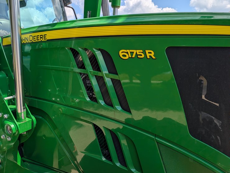 2015-john-deere-6175r-image-95