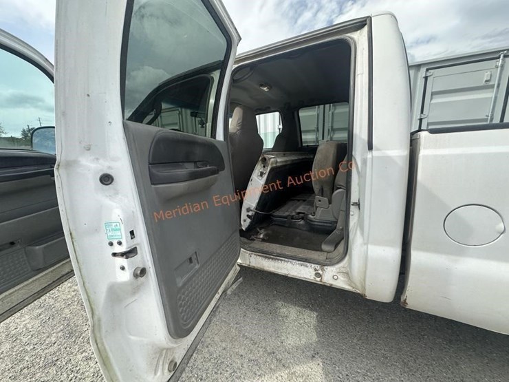 2005-ford-f350-image-21