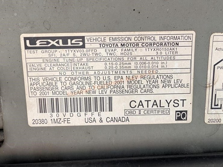 2001-lexus-rx300-image-39