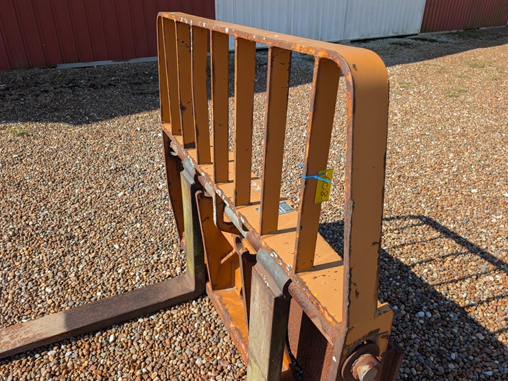 lull-pallet-forks-image-11