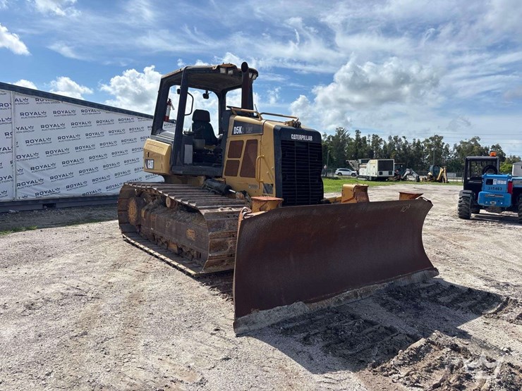 2013-caterpillar-d5k2-image-2
