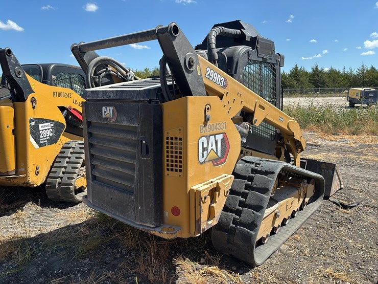 2022-caterpillar-299d3-xe-image-3