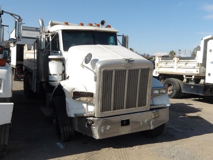1997-peterbilt-379-image-2