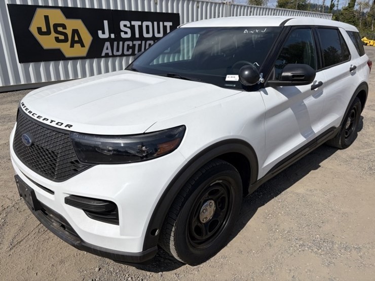 2020-ford-explorer-image-1