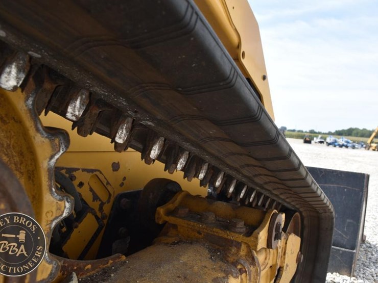 2022-caterpillar-289d3-image-48