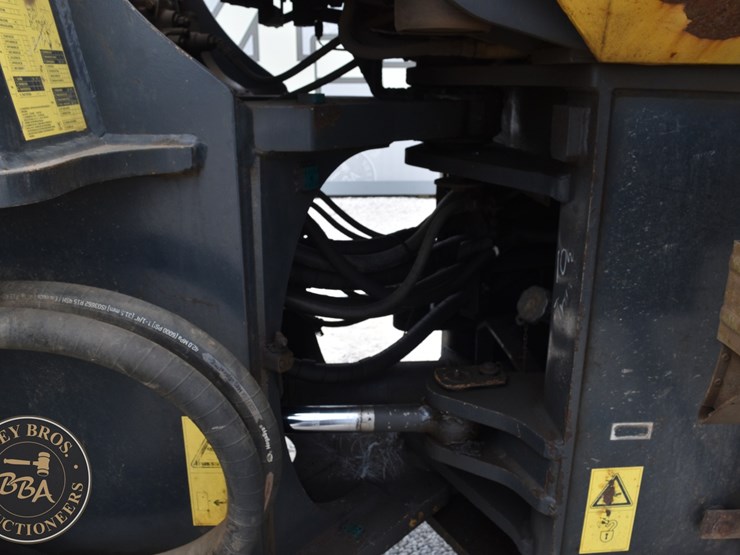2006-komatsu-wa470-5-image-39