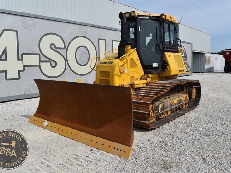 2018-komatsu-d51pxi-24-image-2